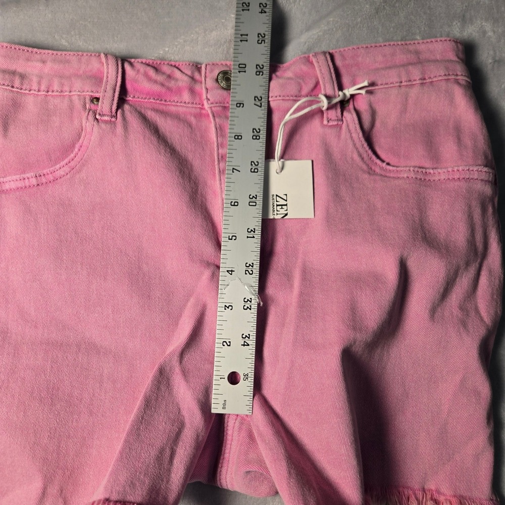 Zenana Mauve Denim Shorts‎ Womens Large High Rise Frayed Hem DMP-1843Y NWT - Picture 3 of 6
